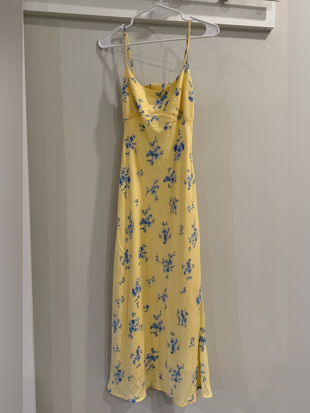 Hollister Yellow Blue Floral Open Back Maxi Dress Size M